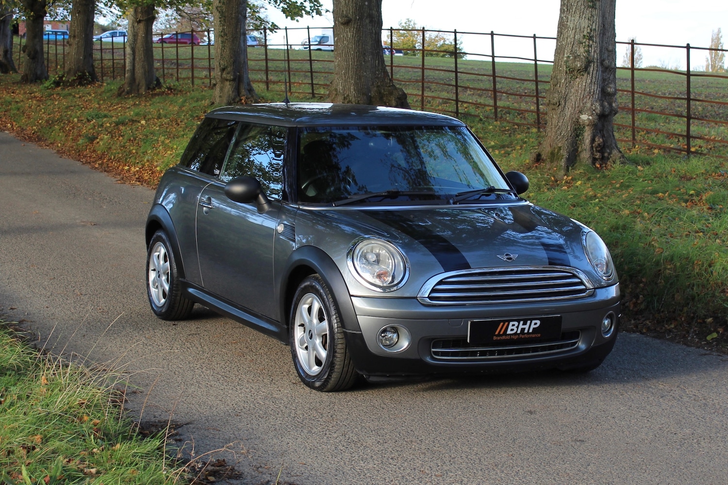Used MINI Hatch 2010 for sale - 76392540: Photo 2