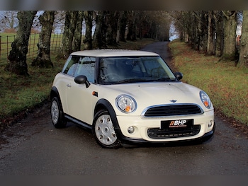 2012 (61) - 1.6 First 3dr