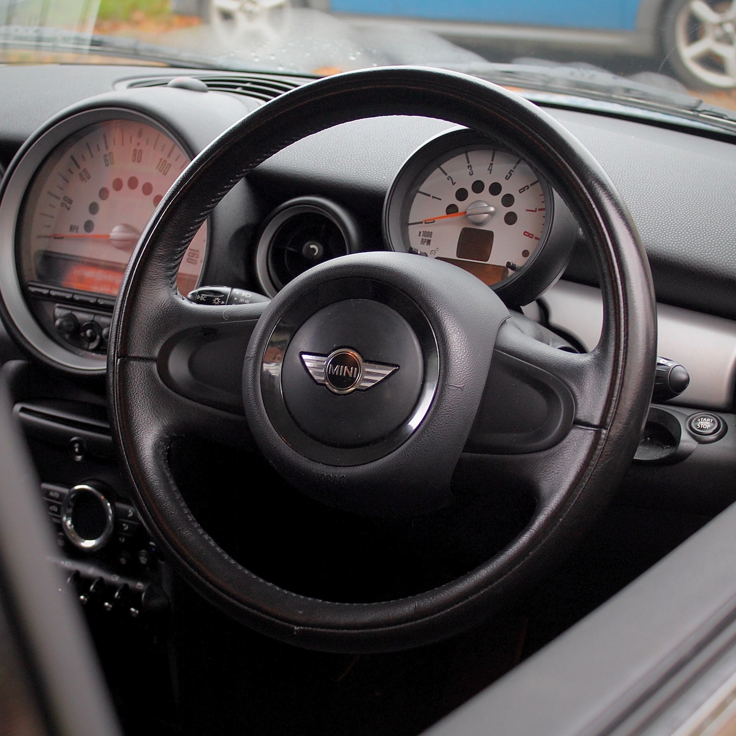 Used MINI Hatch 2010 for sale - 76531040: Photo 10