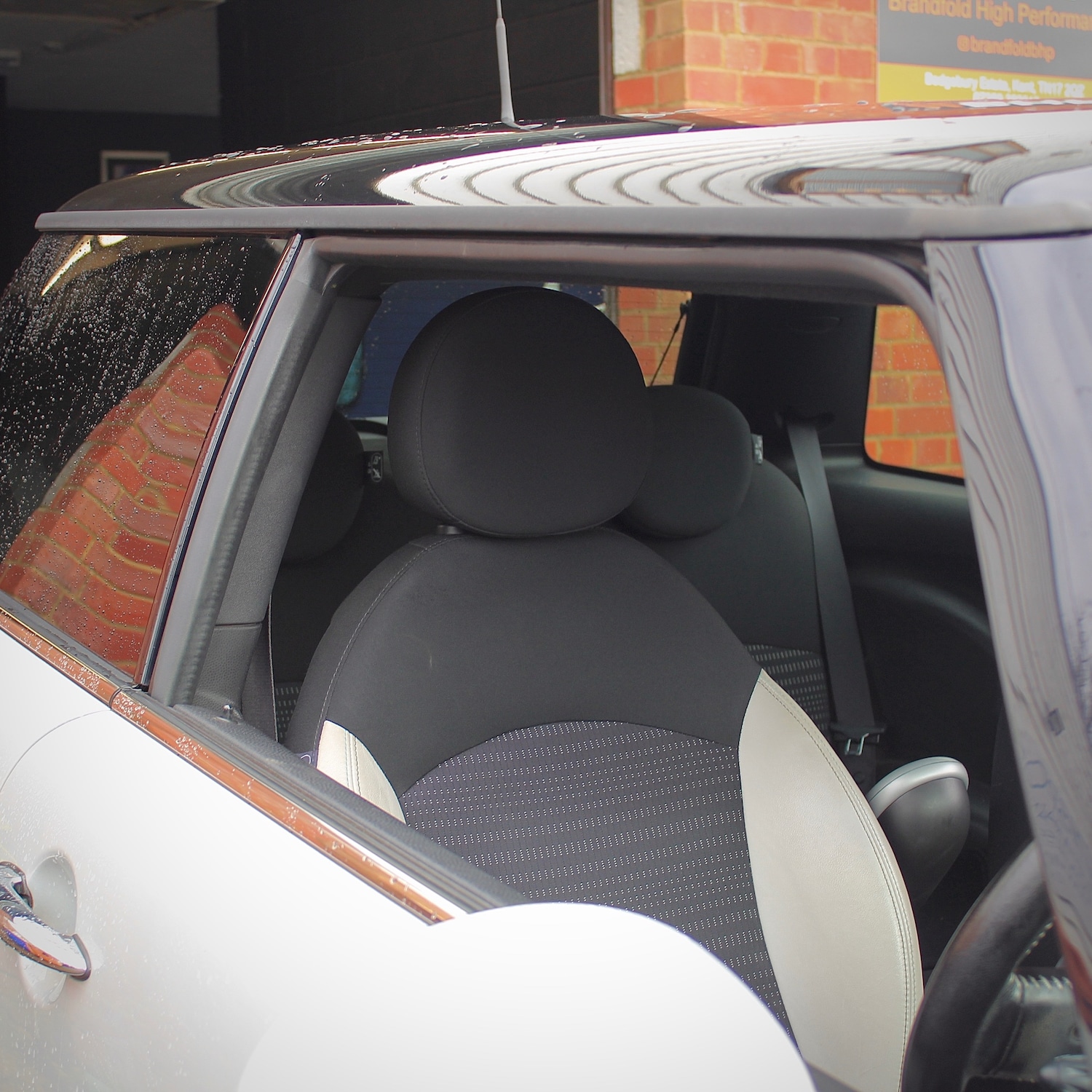 Used MINI Hatch 2010 for sale - 77656537: Photo 11