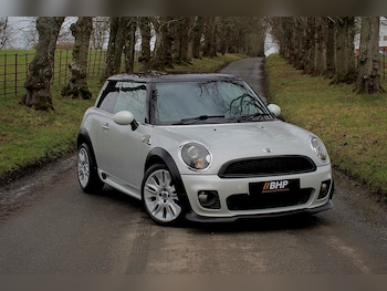 MINI Hatch feature image