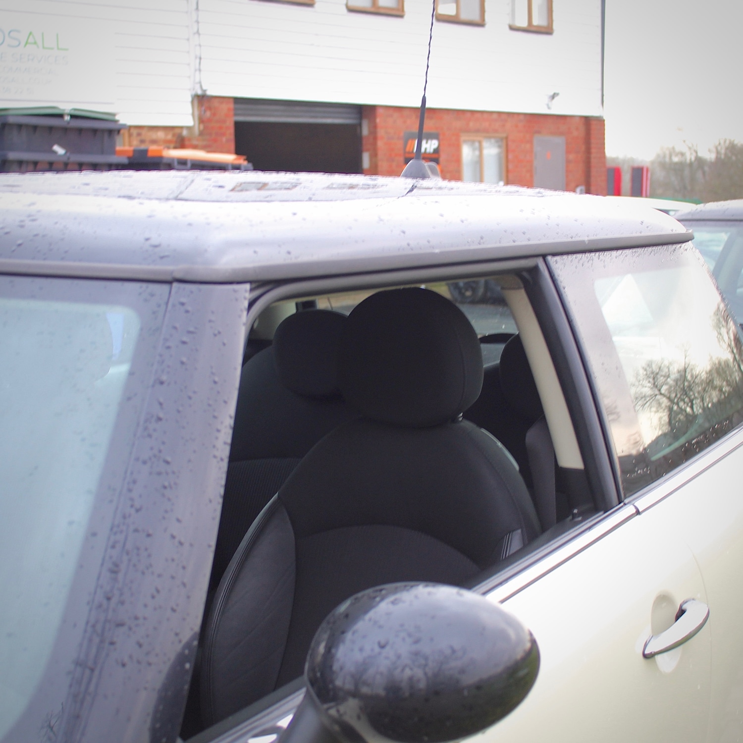 Used MINI Hatch 2011 for sale - 77298466: Photo 12