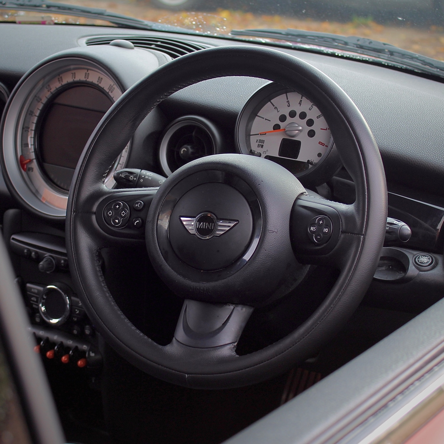 Used MINI Hatch 2011 for sale - 76464760: Photo 10