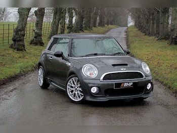 MINI Hatch feature image