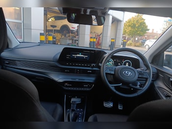 Used Hyundai BAYON 2023 for sale - 76675655: Photo