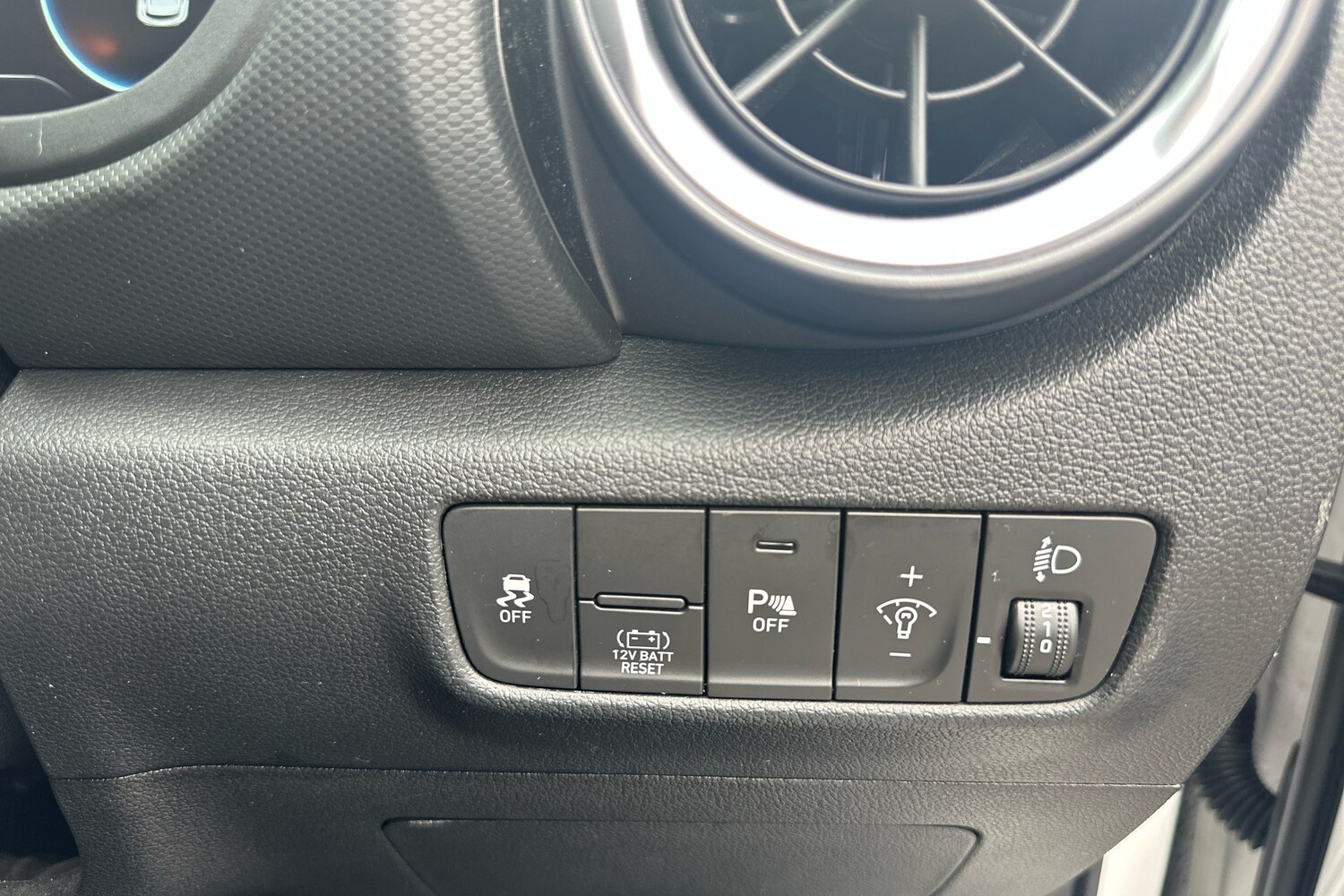 Used Hyundai KONA 2021 for sale - 77885155: Photo 25