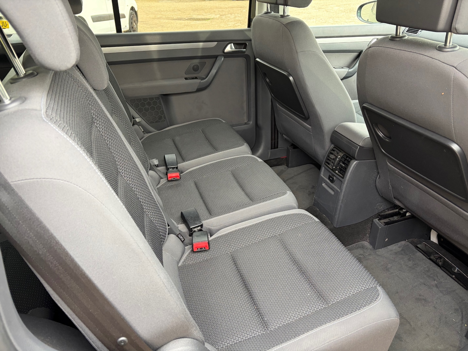 Used Volkswagen Touran 2012 for sale - 76969897: Photo 10