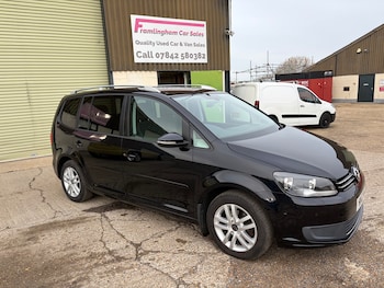 Used Volkswagen Touran 2012 for sale - 76969897: Photo