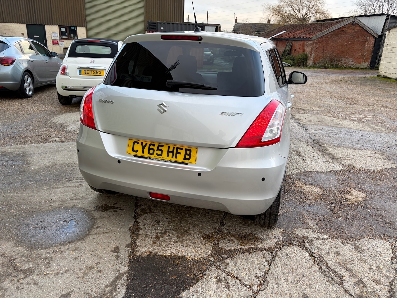 Used Suzuki Swift 2016 for sale - 77261979: Photo 3