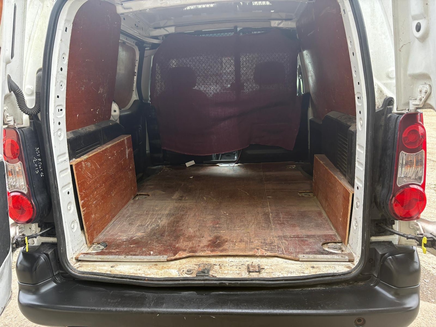 Used Peugeot Partner 2015 for sale - 77681990: Photo 13