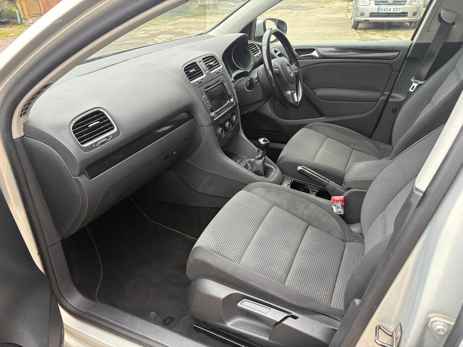 Used Volkswagen Golf 2011 for sale - 77326627: Photo 6