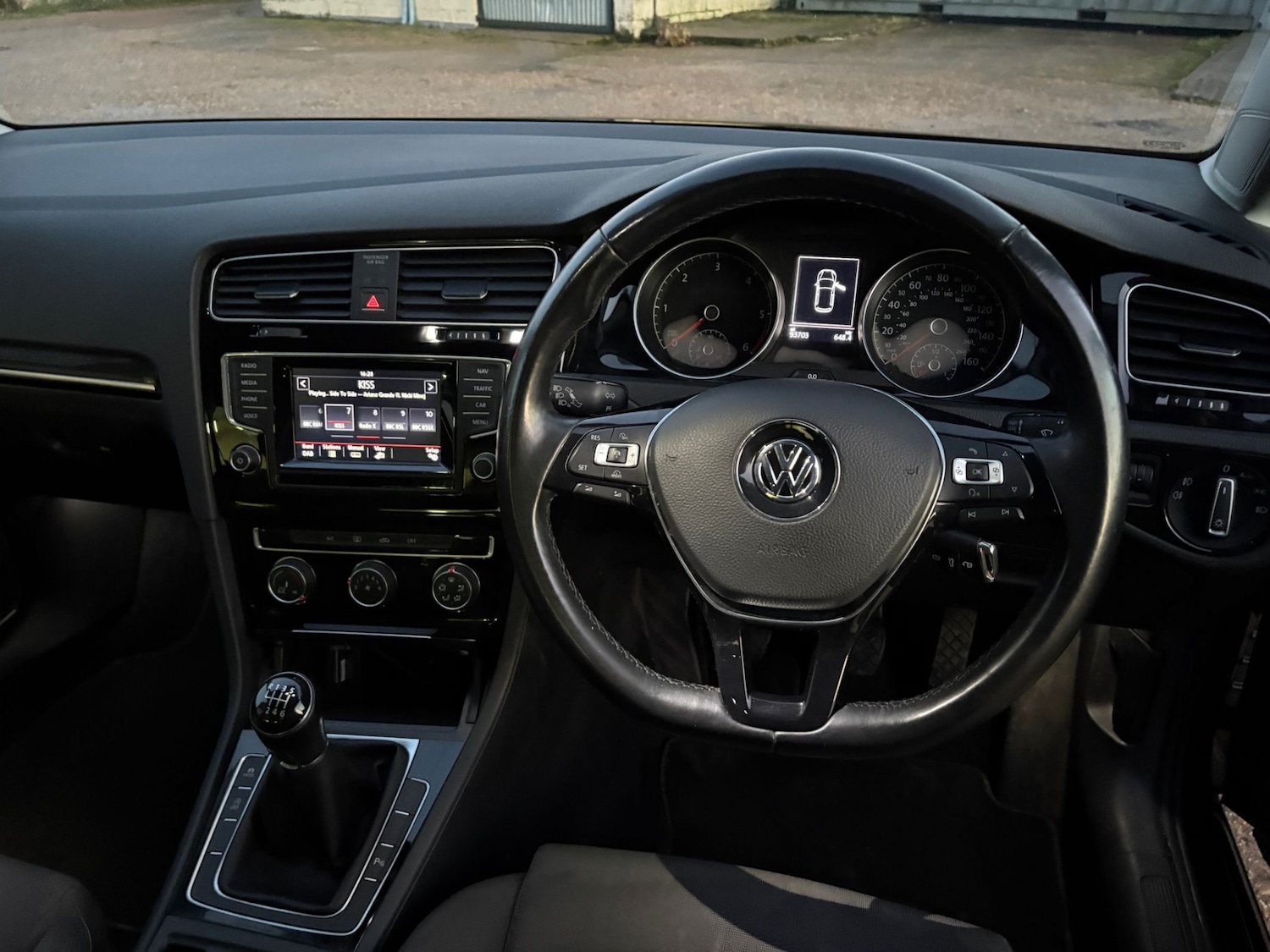 Used Volkswagen Golf 2014 for sale - 77125867: Photo 15