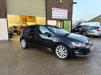 Used Volkswagen Golf 2014 for sale - 77125867: Photo
