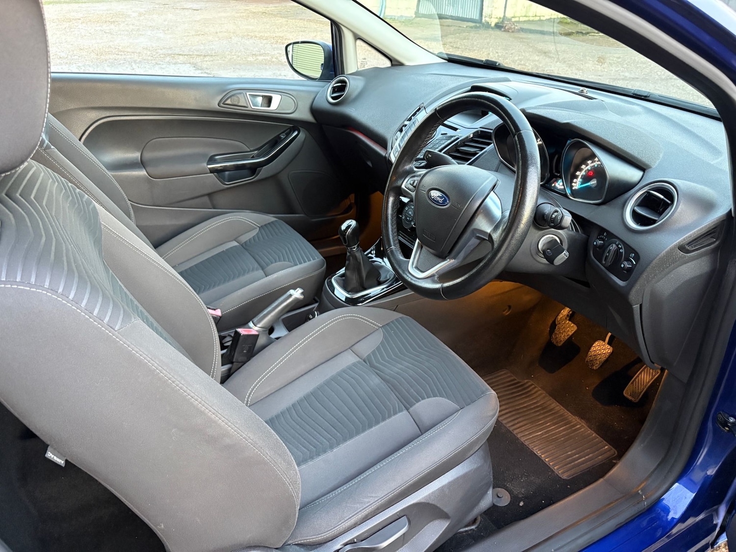 Used Ford Fiesta 2015 for sale - 77357667: Photo 12