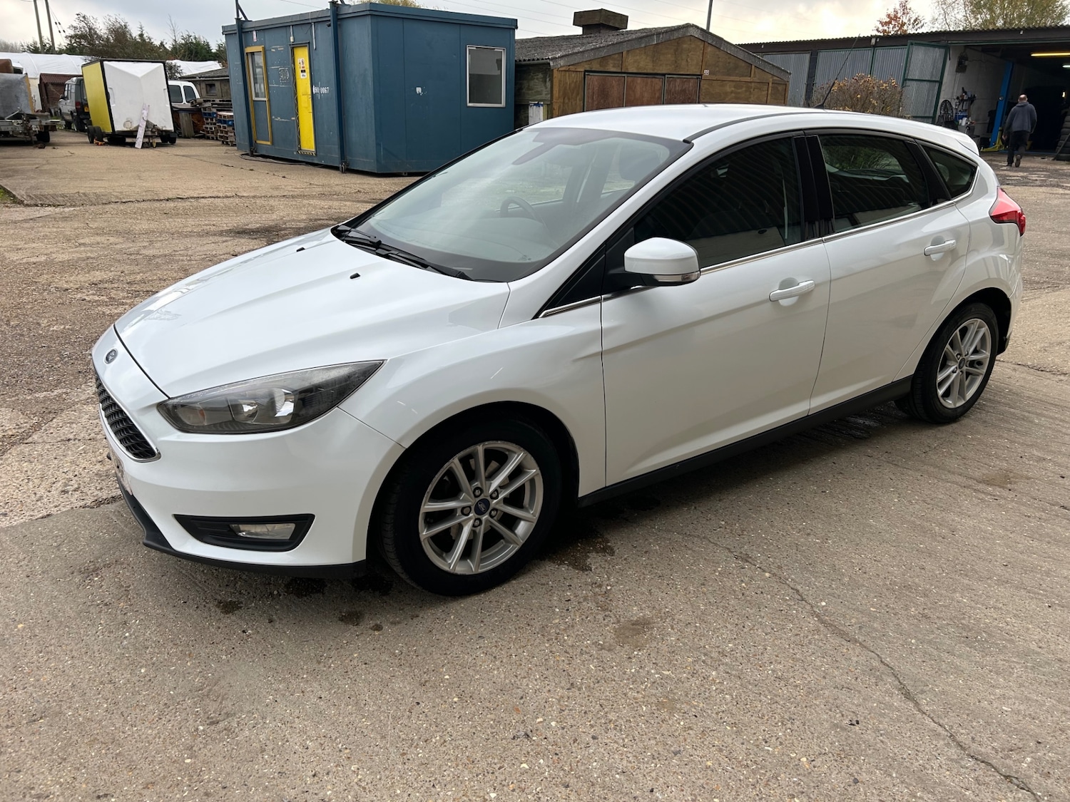 Used Ford Focus 2016 for sale - 76651111: Photo 4