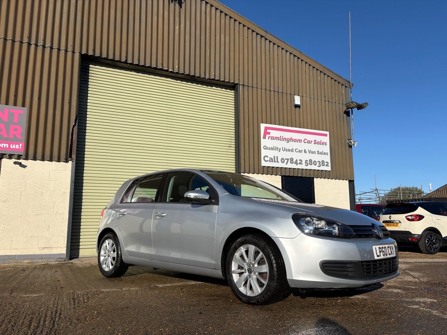 Used Volkswagen Golf 2010 for sale - 76652791: Photo 2