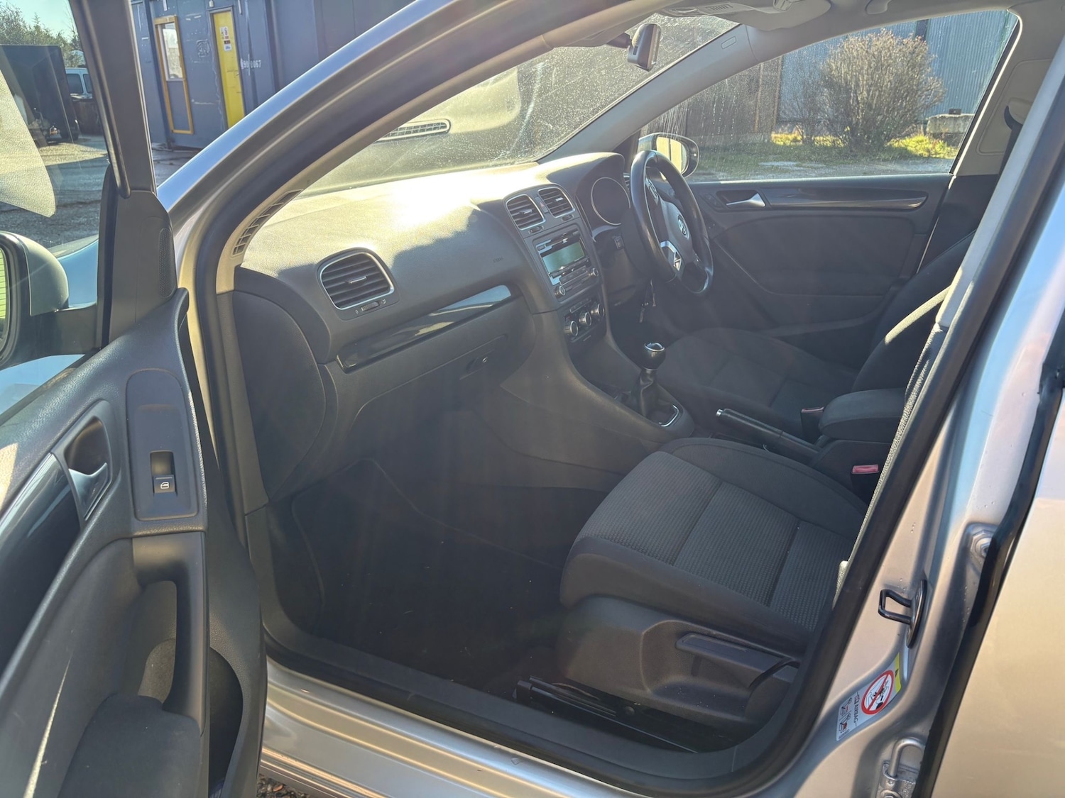 Used Volkswagen Golf 2010 for sale - 76652791: Photo 4