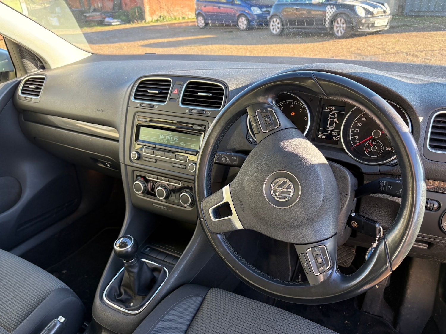 Used Volkswagen Golf 2010 for sale - 76652791: Photo 7