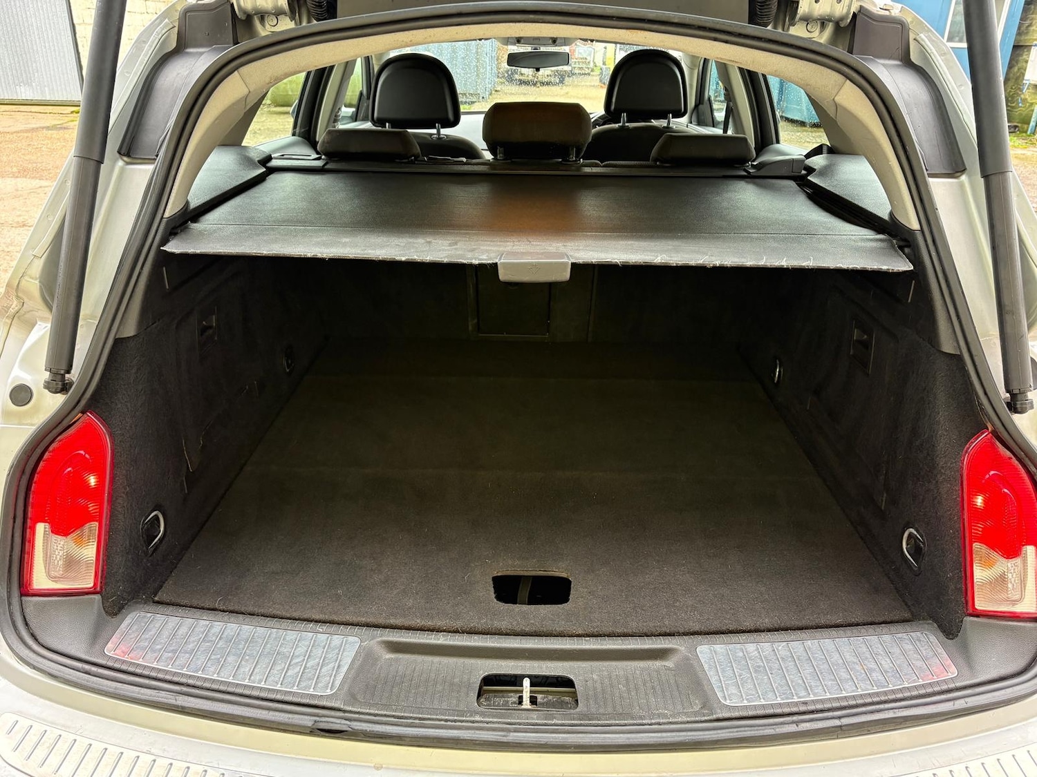 Used Vauxhall Insignia 2010 for sale - 77620308: Photo 13