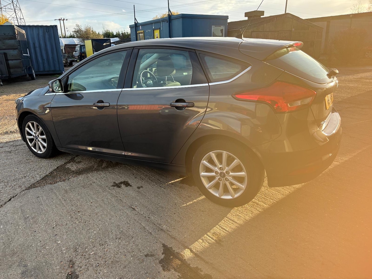 Used Ford Focus 2015 for sale - 76799441: Photo 5