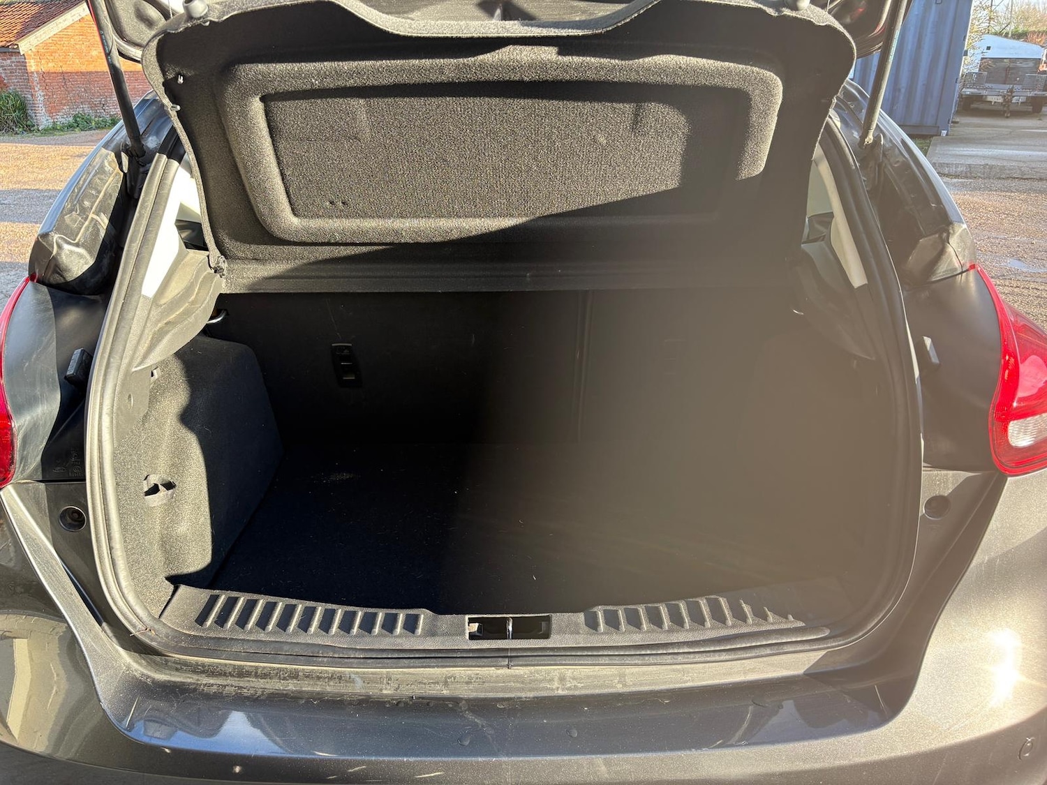 Used Ford Focus 2015 for sale - 76799441: Photo 8