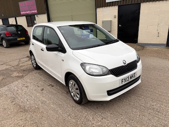 2013 (13) - 1.0 MPI S 5dr