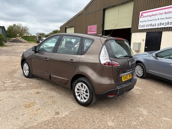 Used Renault Scenic 2013 for sale - 78310069: Photo