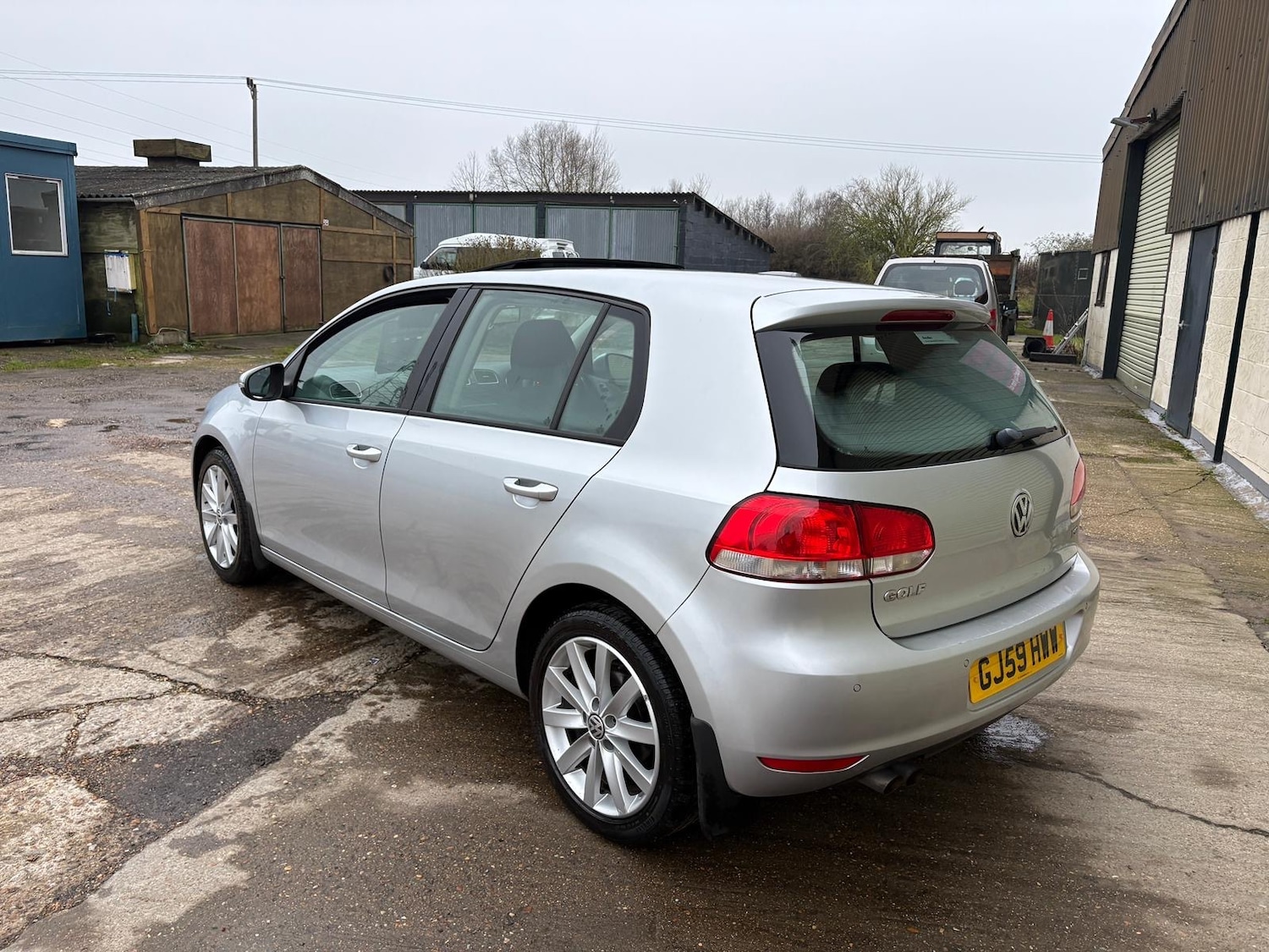 Used Volkswagen Golf 2009 for sale - 77493251: Photo 6