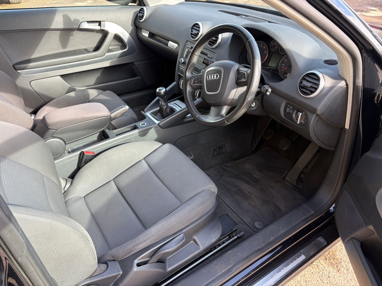 Used Audi A3 2011 for sale - 77837220: Photo 7