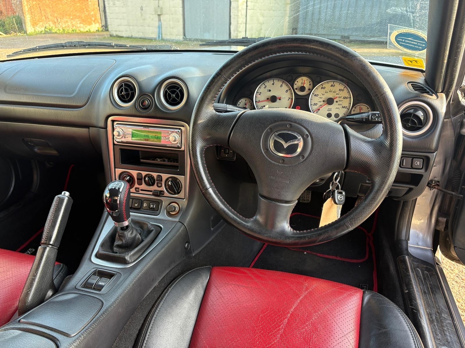 Used Mazda MX-5 2004 for sale - 76903800: Photo 11