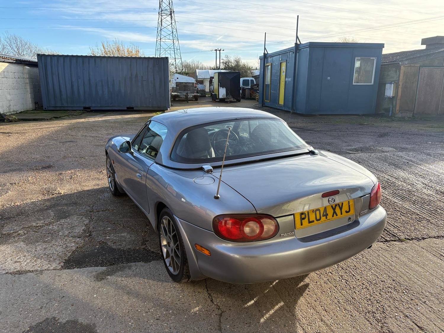 Used Mazda MX-5 2004 for sale - 76903800: Photo 6