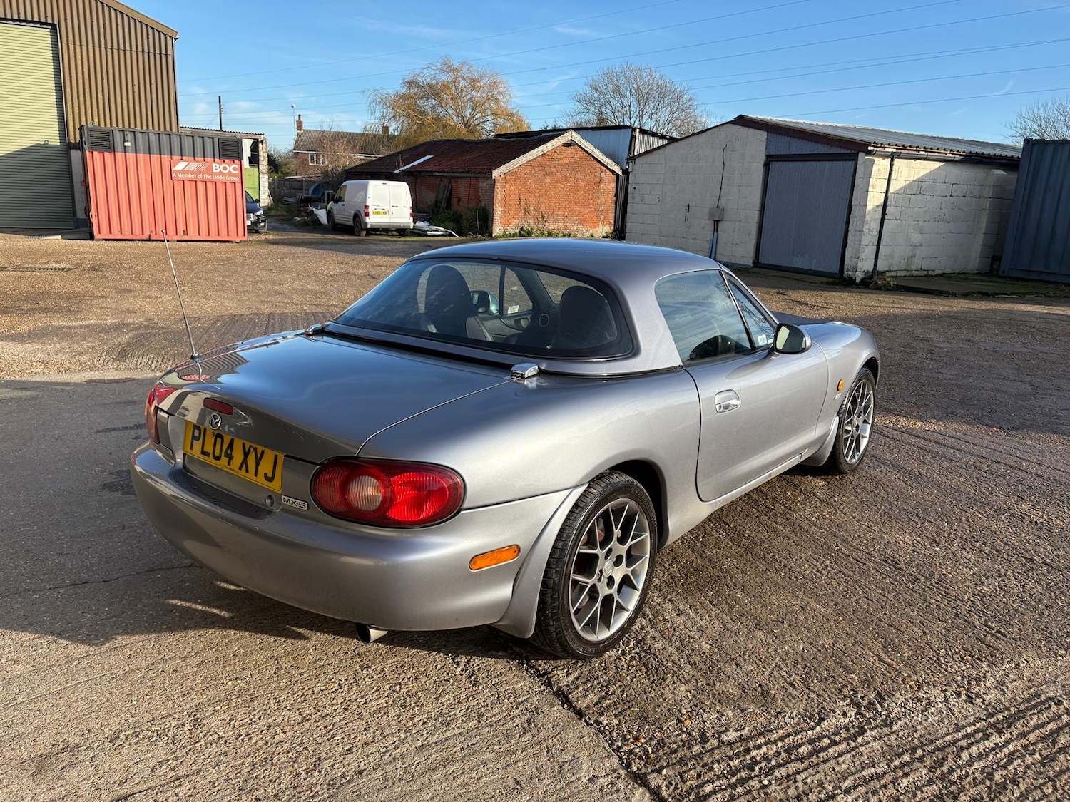 Used Mazda MX-5 2004 for sale - 76903800: Photo 7