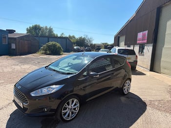 Used Ford Fiesta 2015 for sale - 79644600: Photo