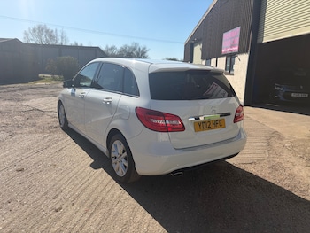 Used Mercedes-Benz B Class 2012 for sale - 77935541: Photo