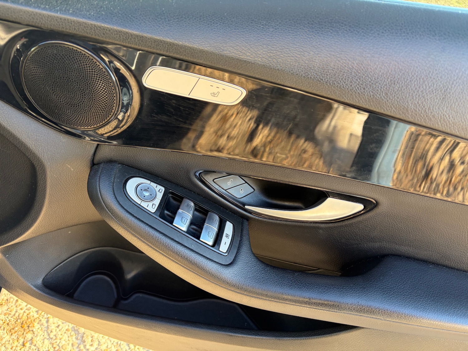 Used Mercedes-Benz C Class 2015 for sale - 76932191: Photo 11