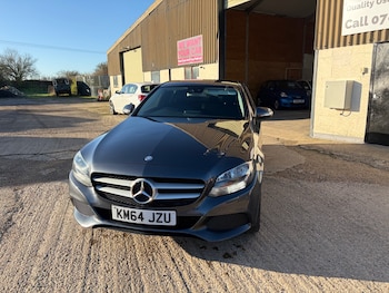 Used Mercedes-Benz C Class 2015 for sale - 76932191: Photo