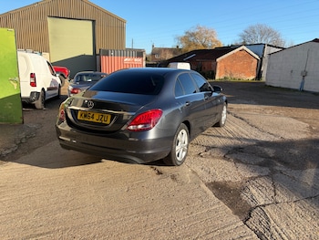 Used Mercedes-Benz C Class 2015 for sale - 76932191: Photo