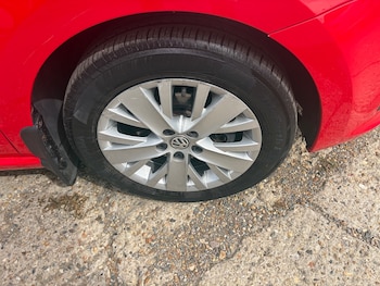 Used Volkswagen Polo 2015 for sale - 79184942: Photo
