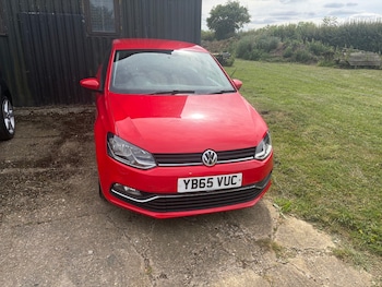 Used Volkswagen Polo 2015 for sale - 79184942: Photo