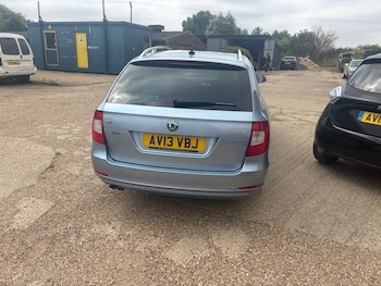 Used Skoda Superb 2013 for sale - 79196141: Photo