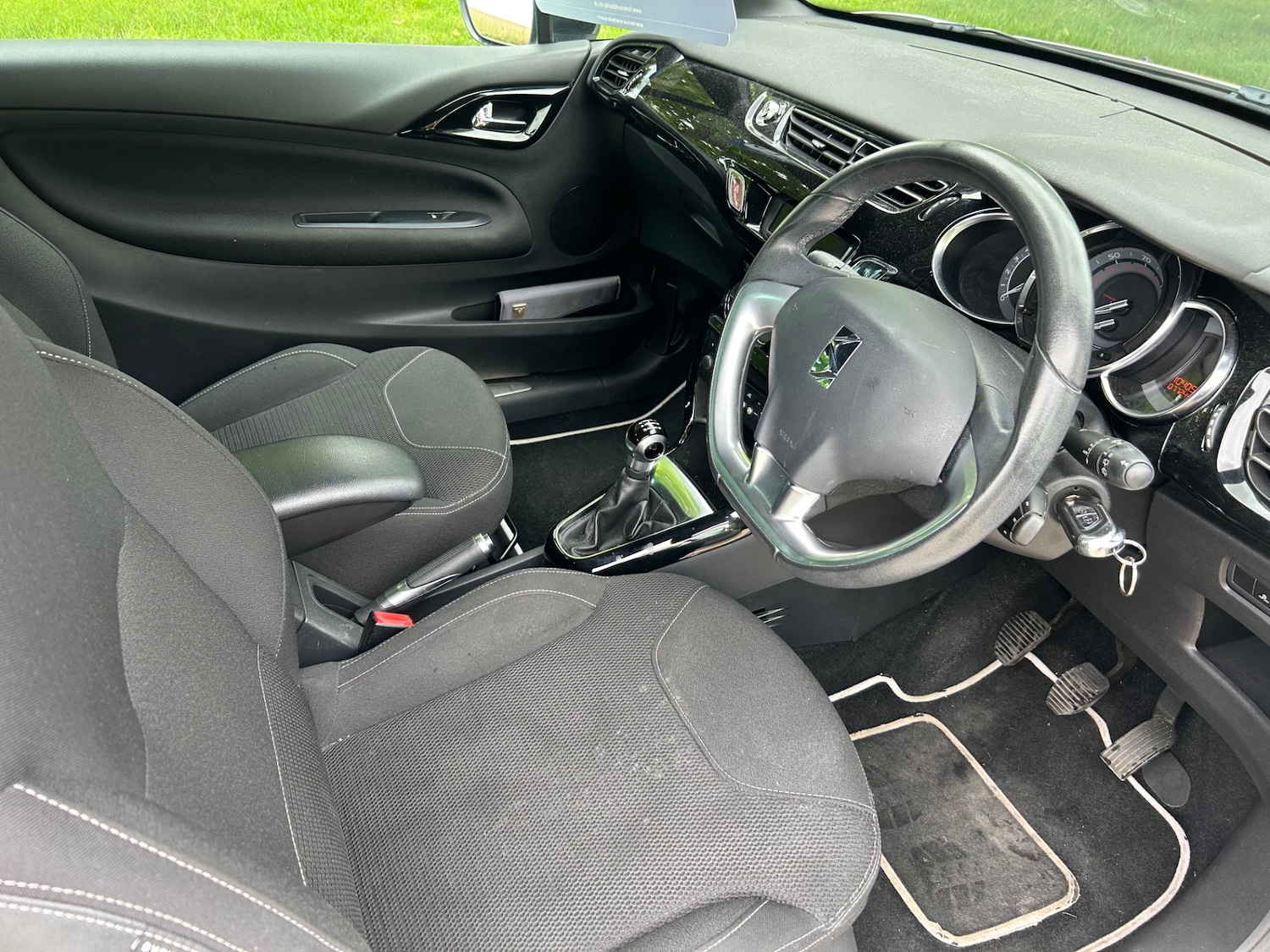 Used Citroen DS3 2011 for sale - 76652734: Photo 10