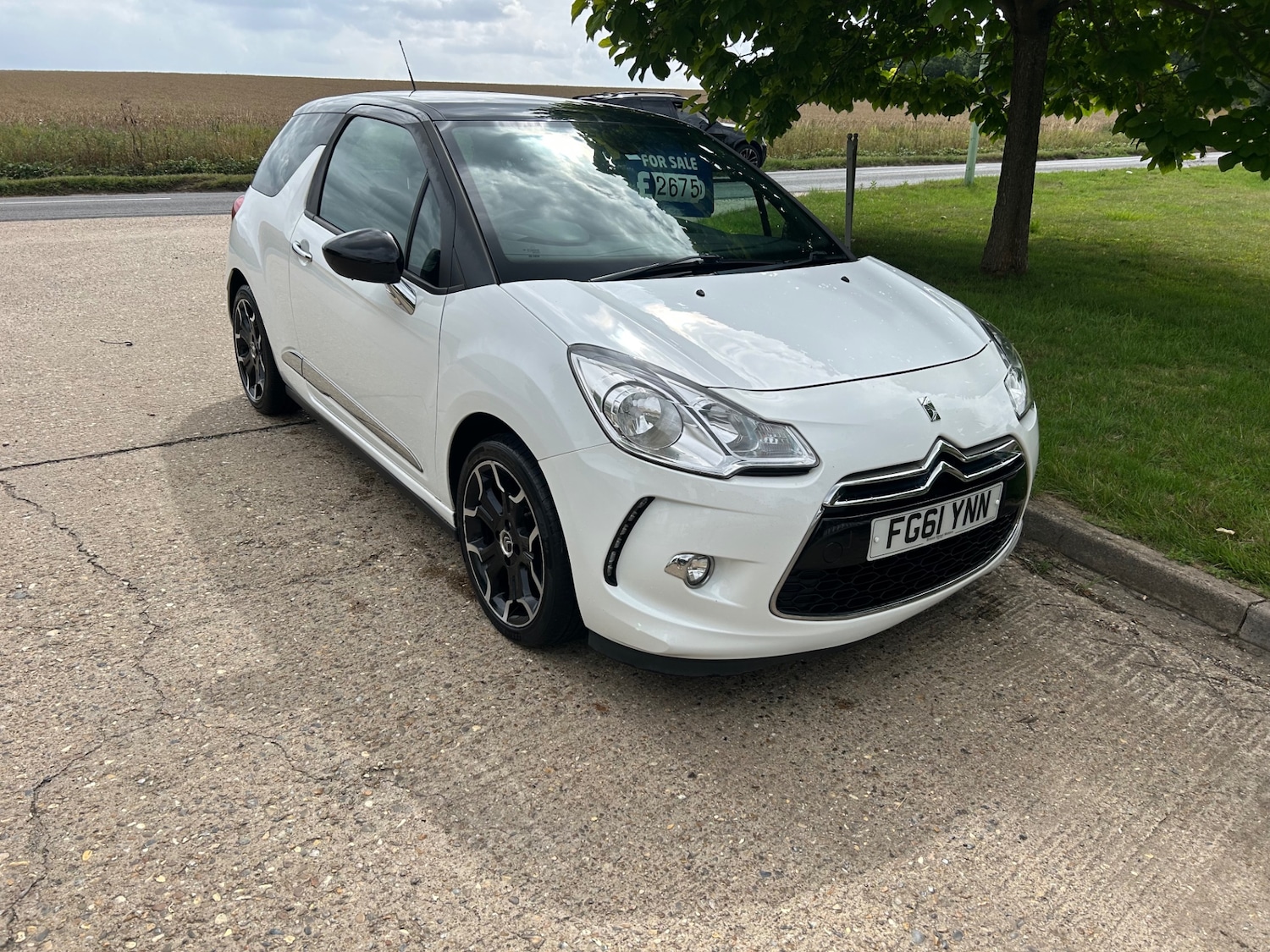 Used Citroen DS3 2011 for sale - 76652734: Photo 2