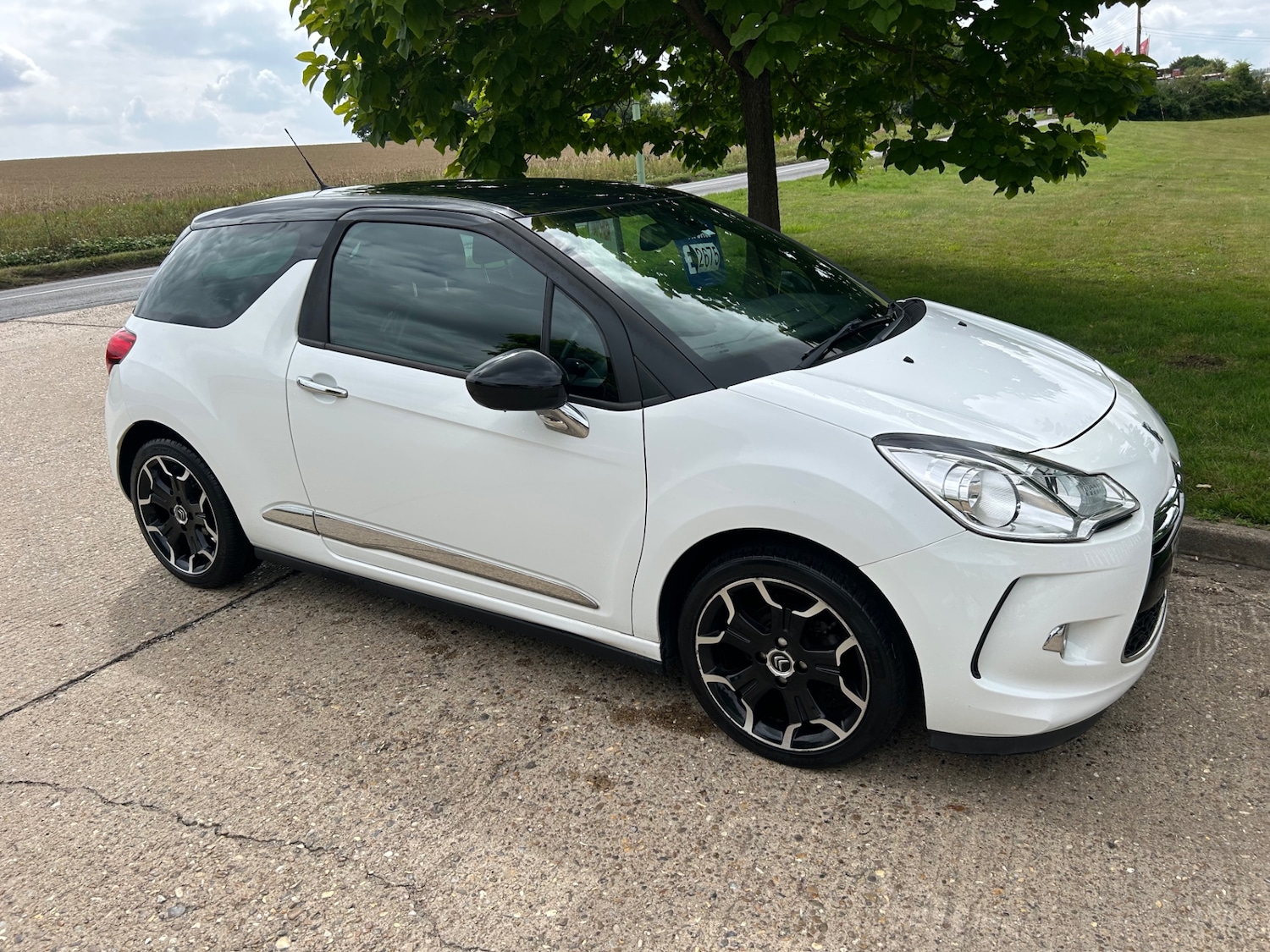 Used Citroen DS3 2011 for sale - 76652734: Photo 3
