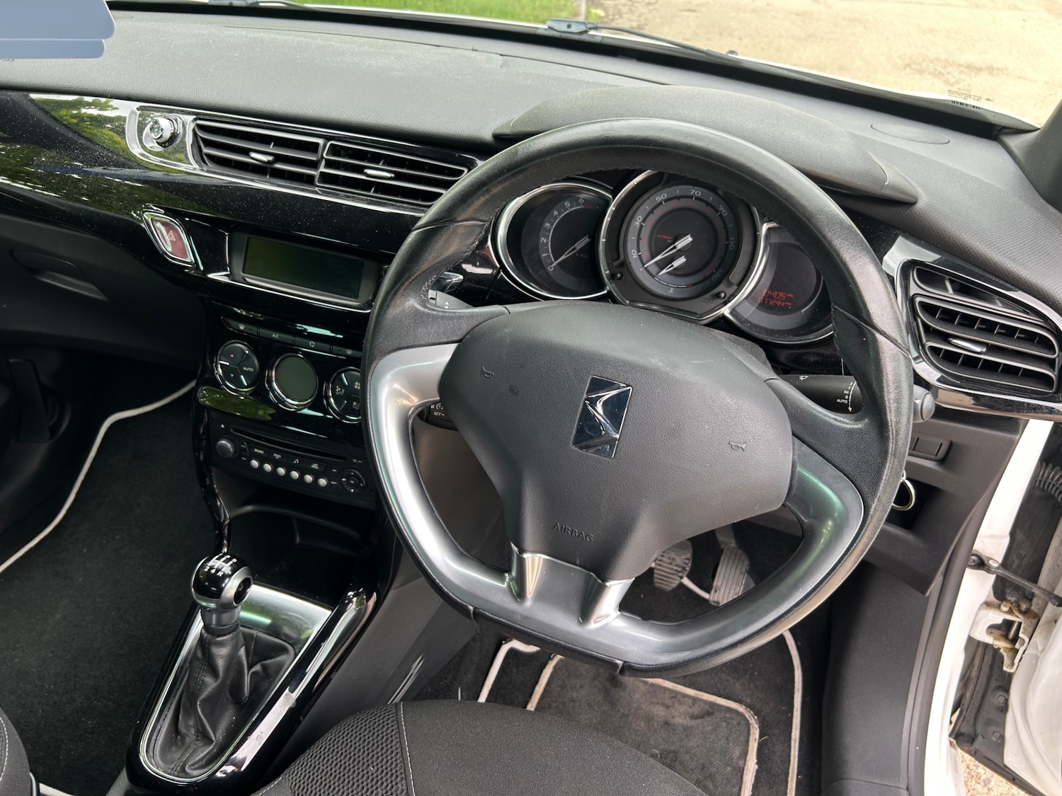 Used Citroen DS3 2011 for sale - 76652734: Photo 7