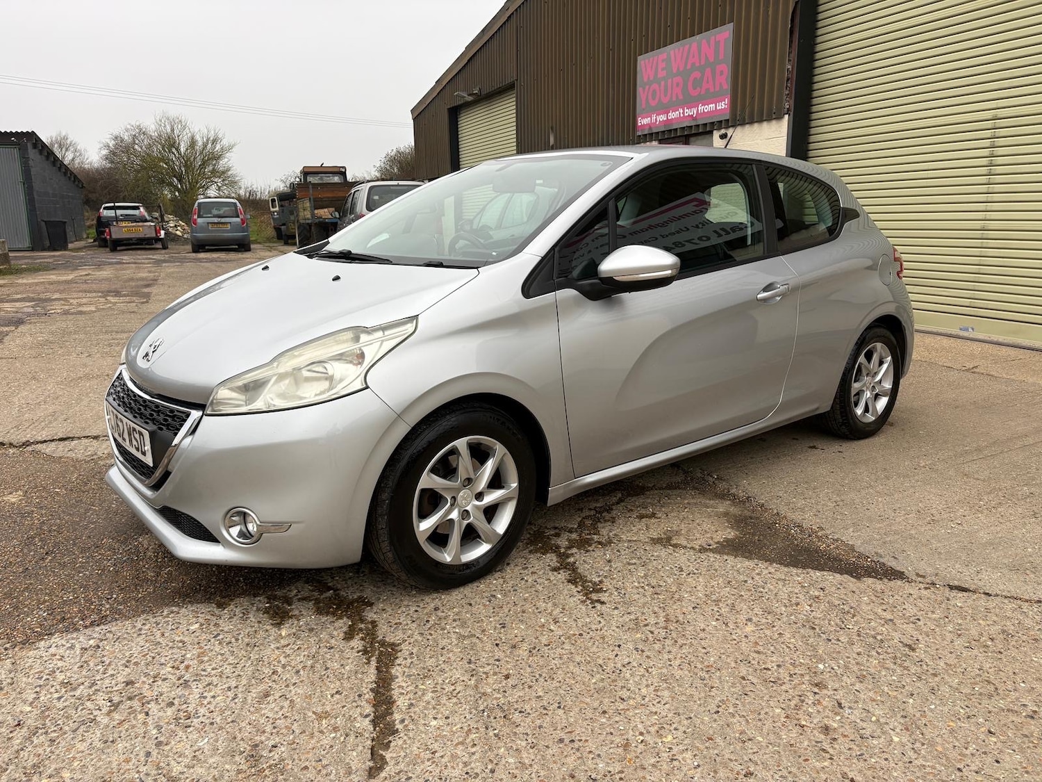 Used Peugeot 208 2012 for sale - 77420719: Photo 5