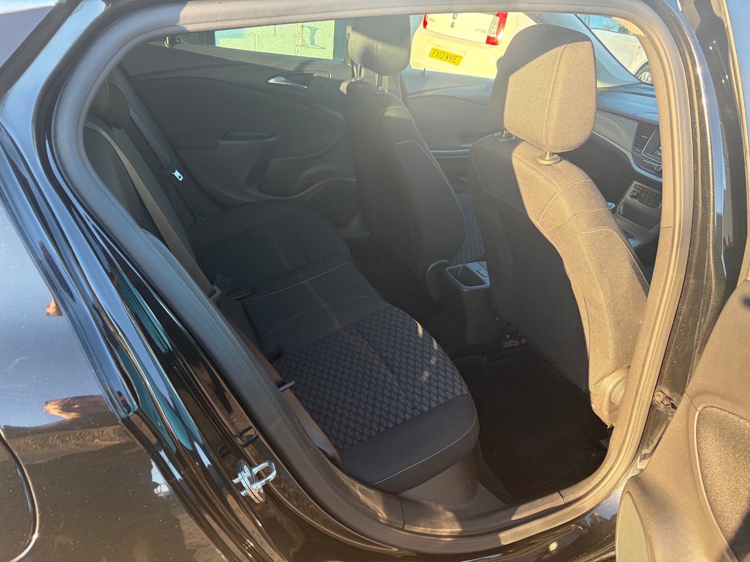 Used Vauxhall Astra 2017 for sale - 77080727: Photo 7