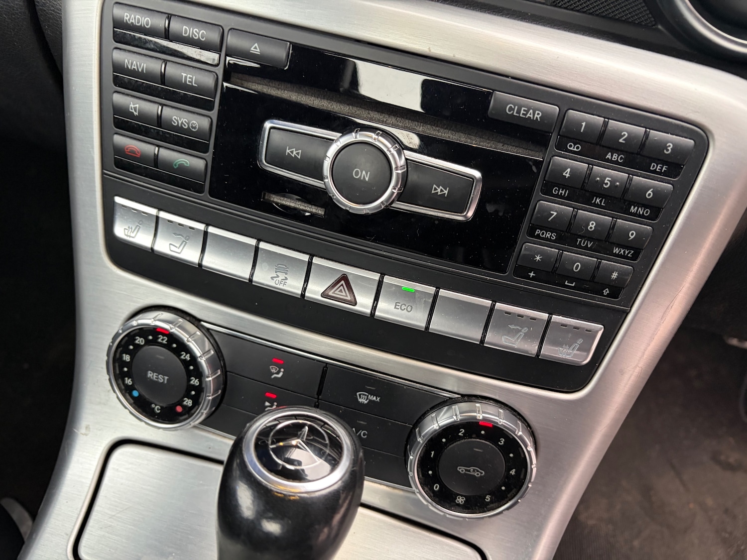 Used Mercedes-Benz SLK 2012 for sale - 77289379: Photo 16