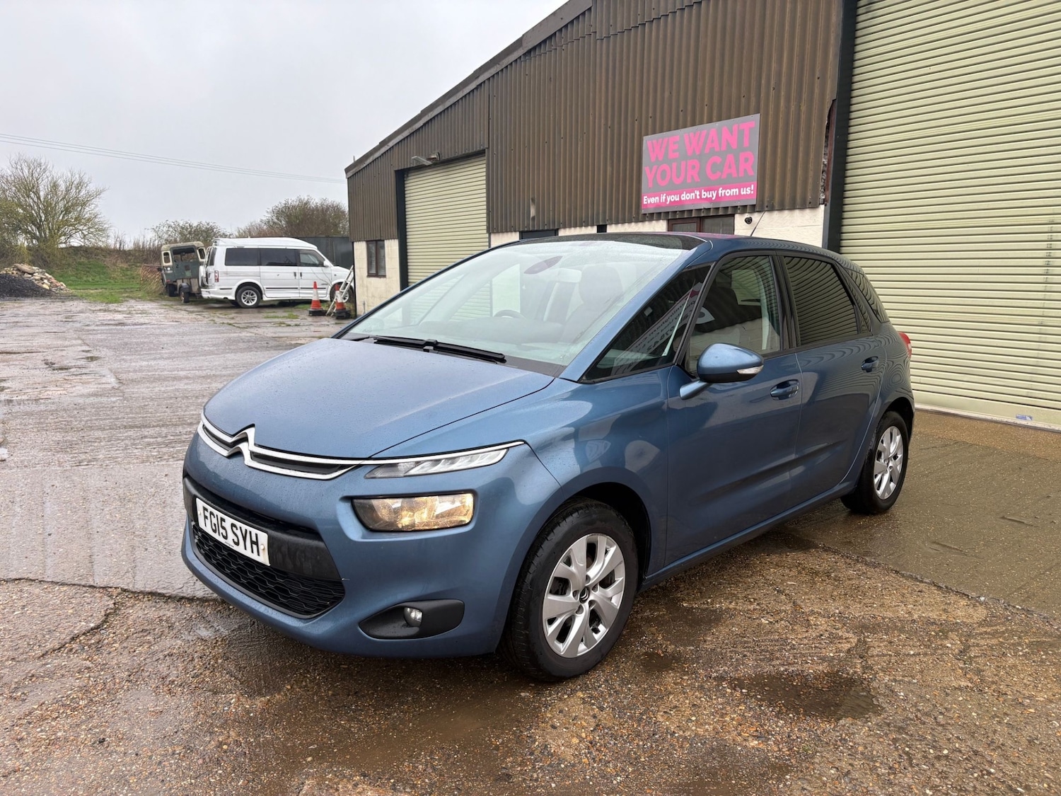 Used Citroen C4 Picasso 2015 for sale - 77693932: Photo 4