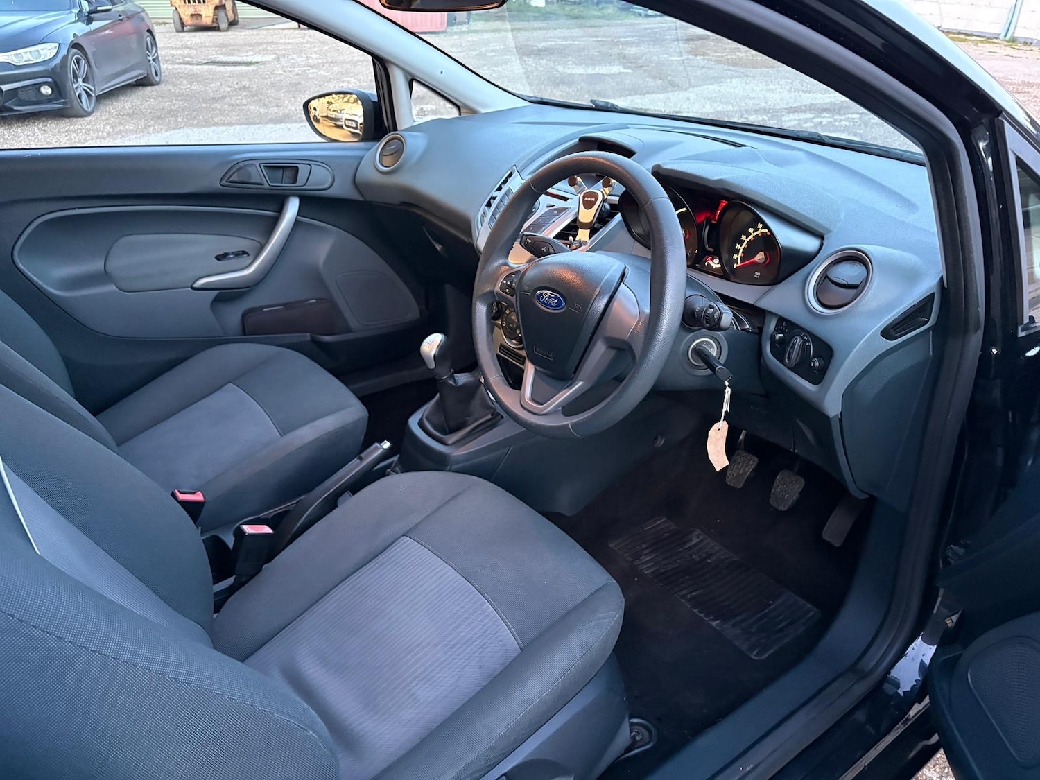 Used Ford Fiesta 2010 for sale - 76651088: Photo 10