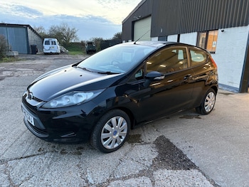 Used Ford Fiesta 2010 for sale - 76651088: Photo